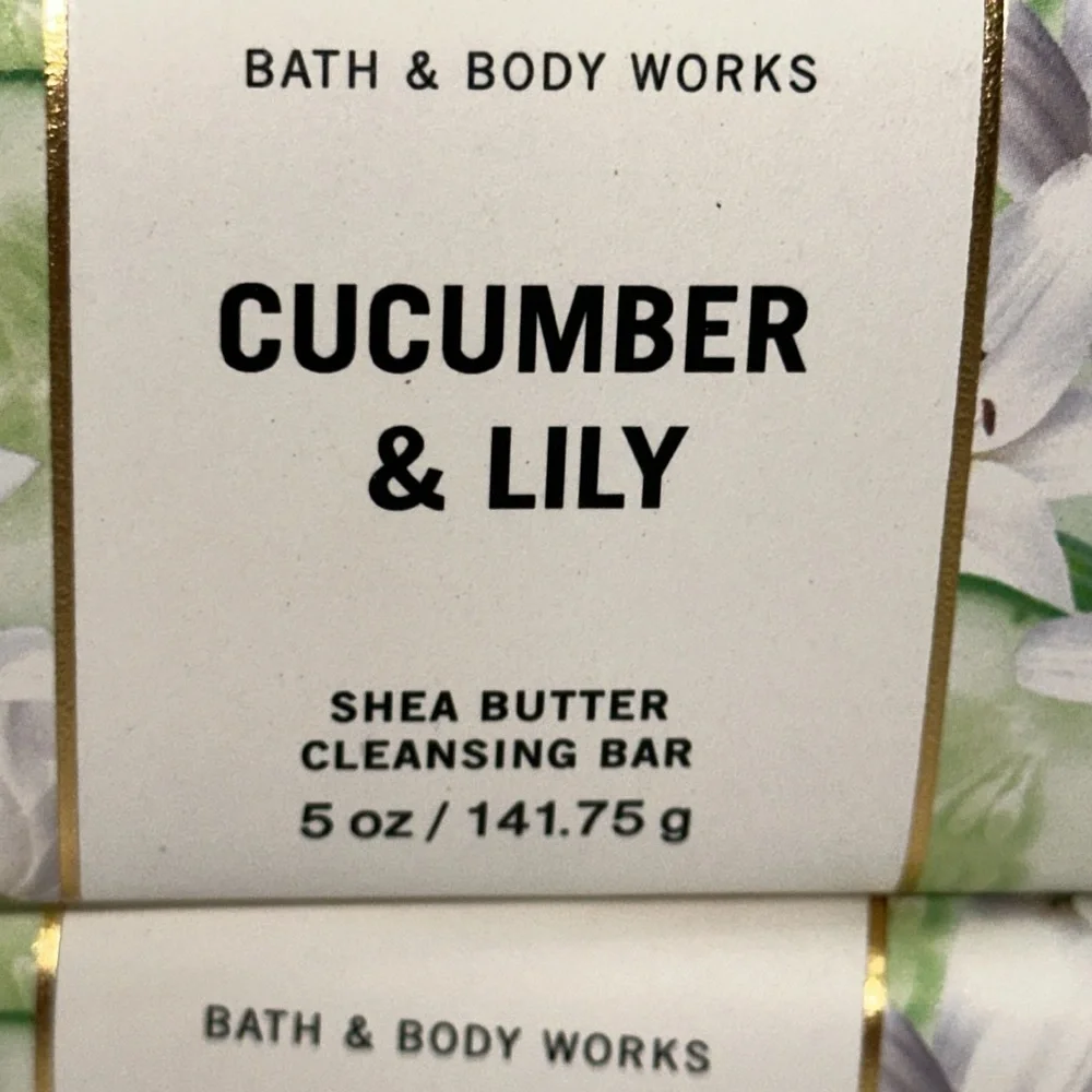 2‎ Bath & Body Works CUCUMBER LILY Shea Butter Cleansing Bar Soap Wash (5 oz)